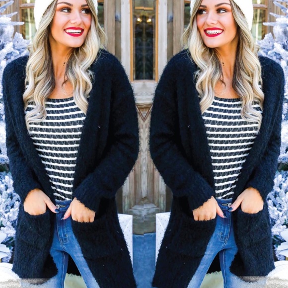 Sweaters - ➖ Let’s Get Cozy Black Fuzzy Pocket Cardigan